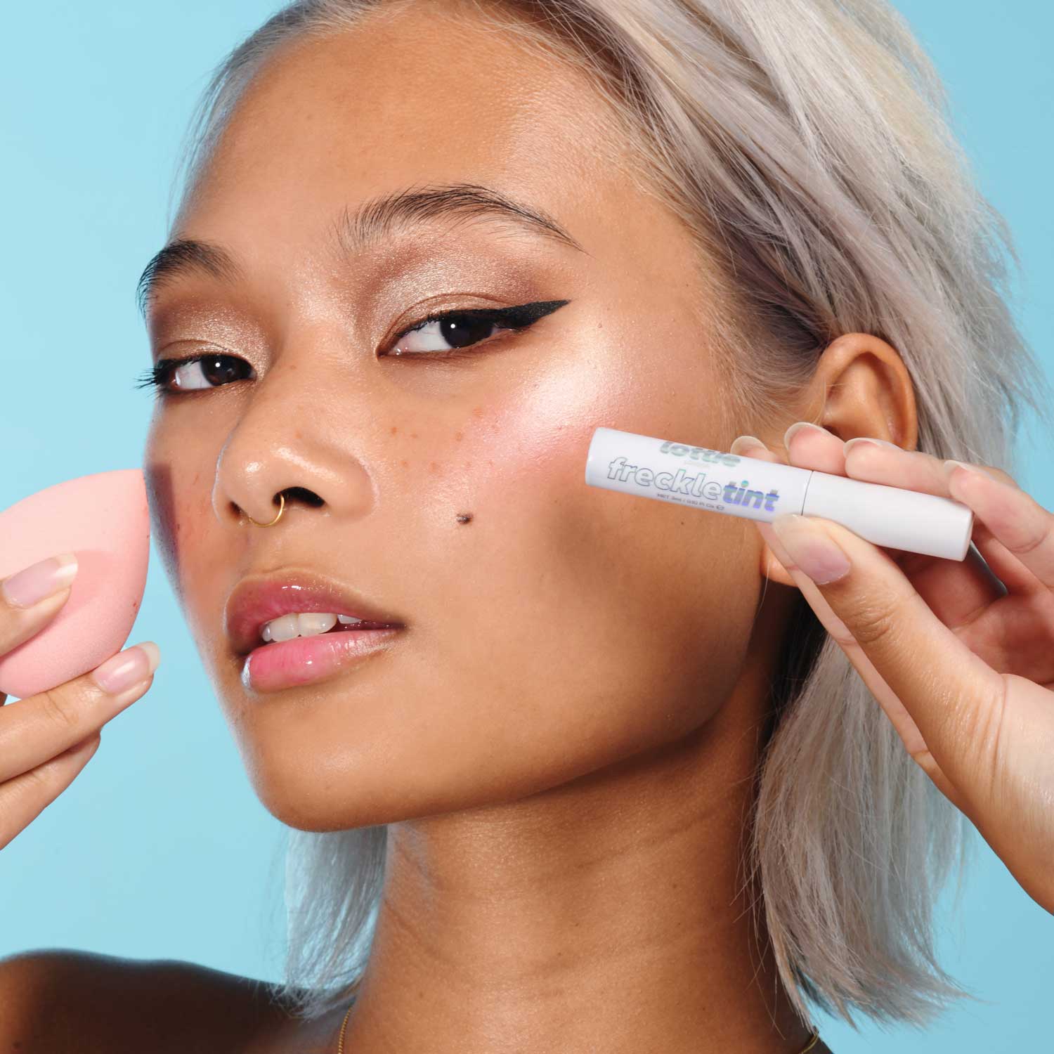 Lottie London-  Freckle Tint Deep لوتي - تنت النمش